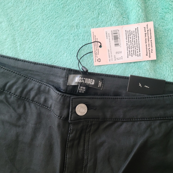 Misguided faux leather black jeans - Picture 2 of 3